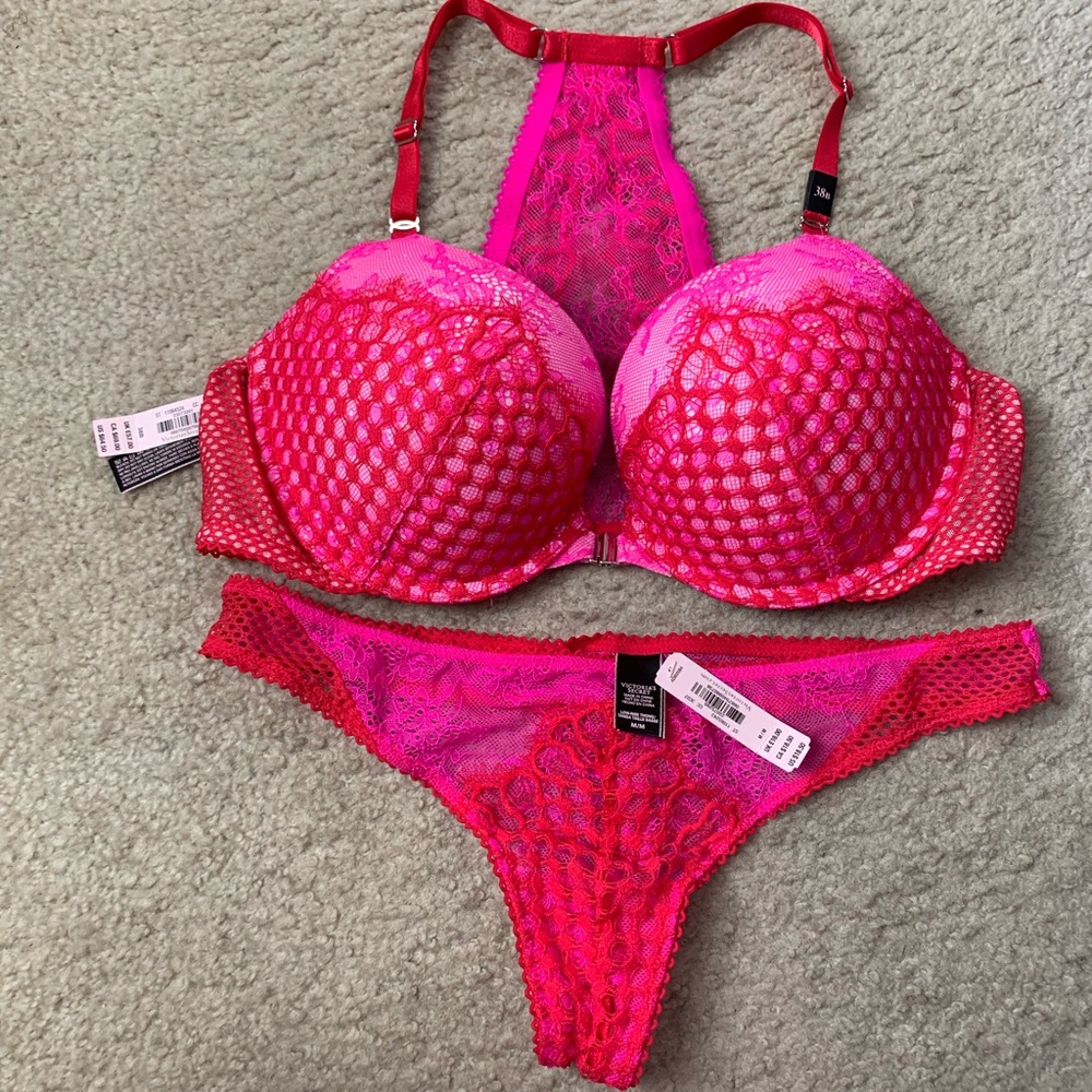 VS Bra and panty set New with tags.